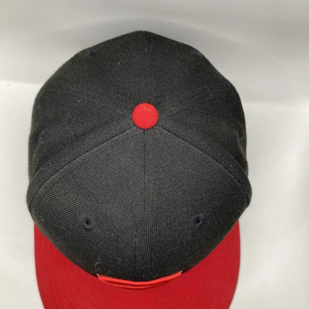 Cincinnati Reds Hat New Era 59Fifty Fitted Size 7 1/8 Black Red On Field Cleaned